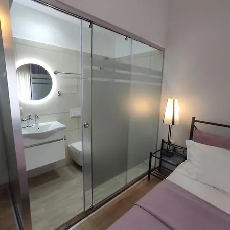 بيت ضيافة Essel 3*